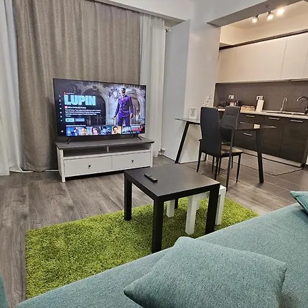 Like Victoriei * بوخارست