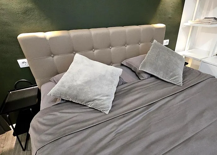 Like Victoriei شقة بوخارست